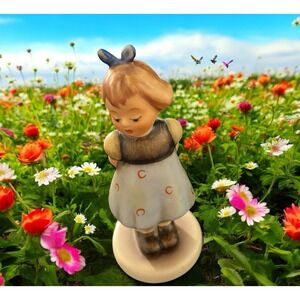 Hummel Goebel 493‎ Young Girl Figurine Two Hands One Treat 1988 Vintage Decor